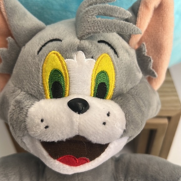 Tom and Jerry velvet soft kids plush backpack for any occasion. Detachable Tom - Picture 3 of 17